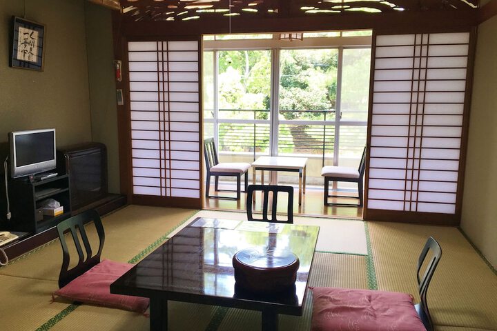 Room 20 of 35