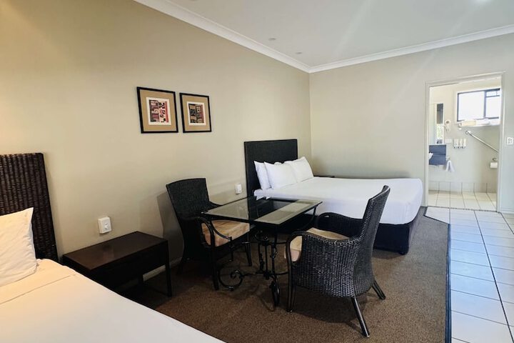 Room 17 of 46