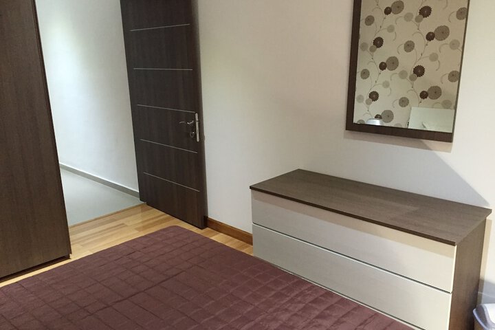 Room 12 of 20