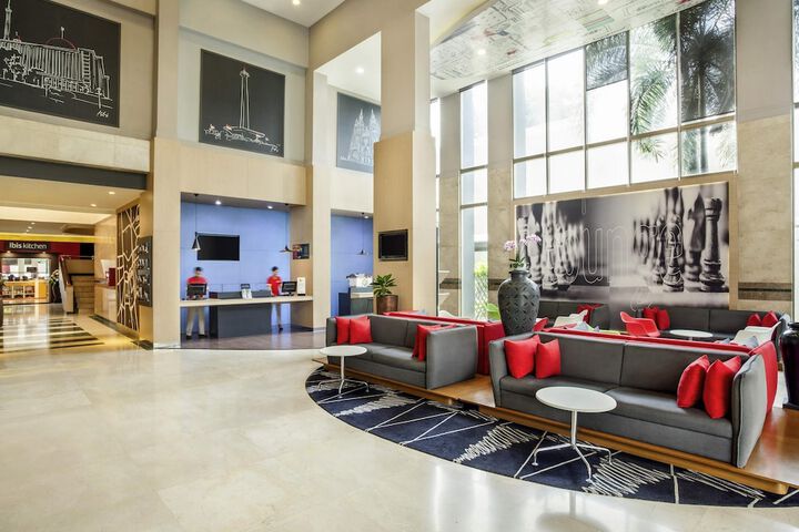 Hotel Entry