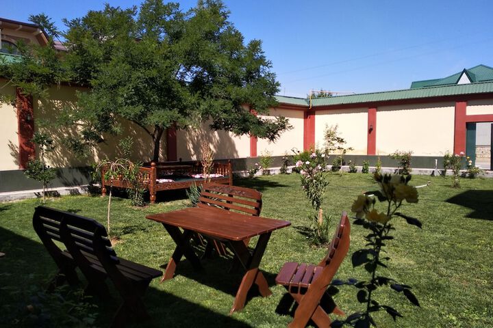 Hotel Exterior 40 of 47