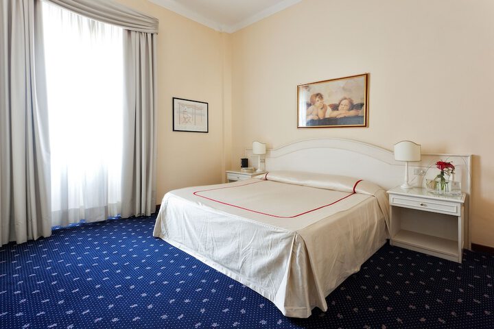 Room 12 of 86