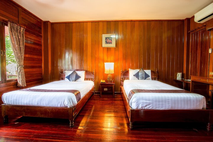Room 10 of 51