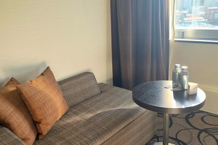Room 13 of 92