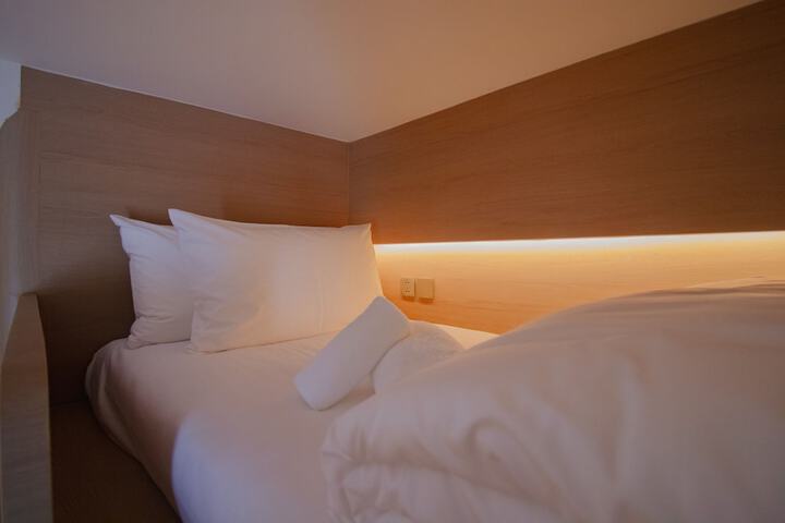 Room 21 of 59
