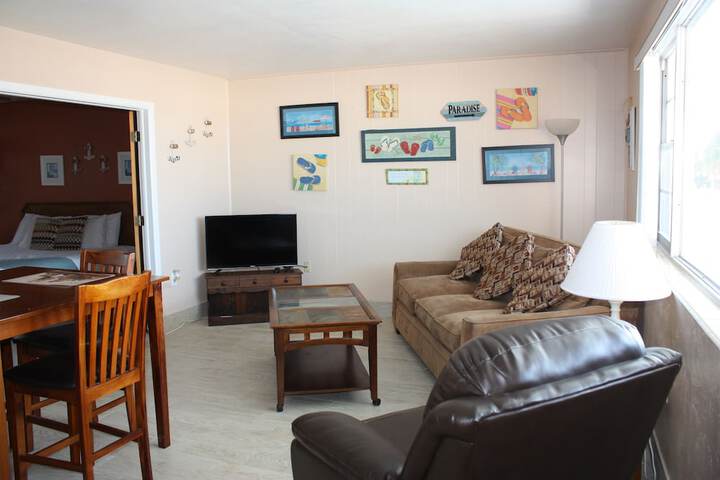 Room 8 of 62