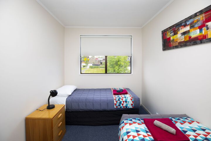 Room 4 of 24