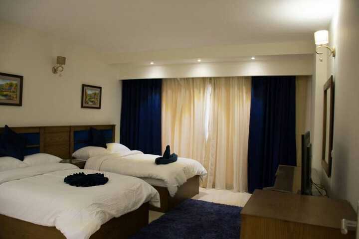 Room 6 of 36