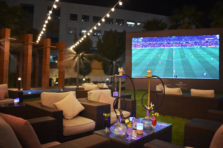 Lounge 106 of 149