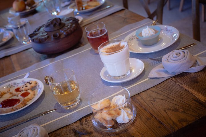 Breakfast/Coffee Service 28 of 34
