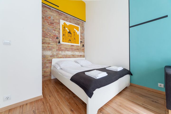 Room 10 of 71