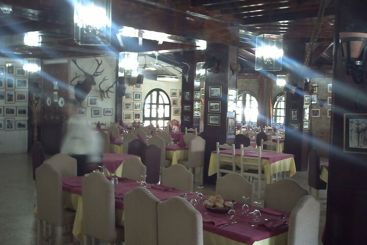 Dining 7 of 7