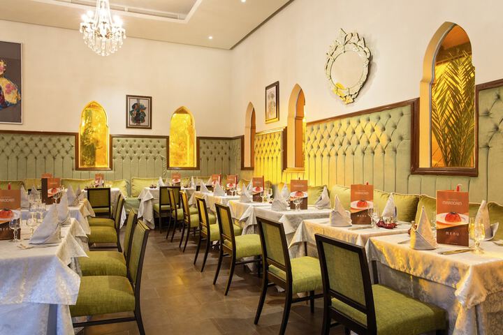 Dining 46 of 70