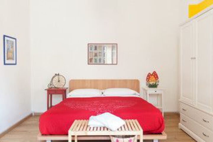 Room 6 of 25