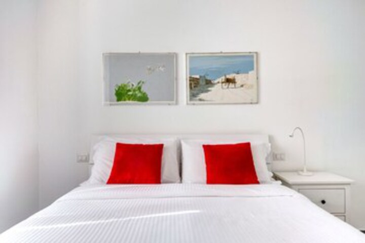 Room 7 of 15