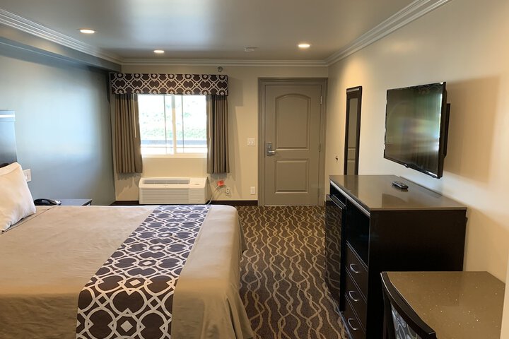 Standard | King Bed (25 of 31)