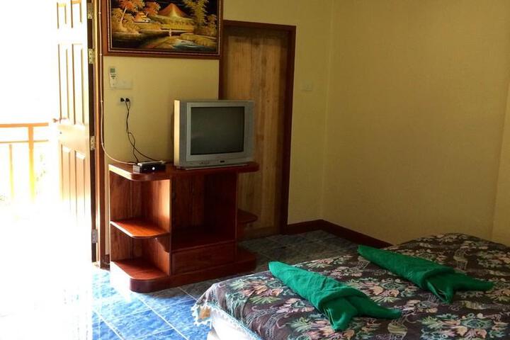 Room 3 of 6
