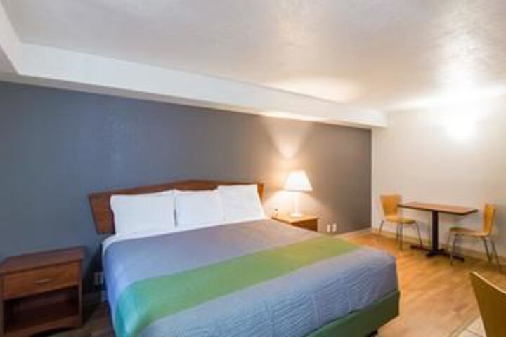 Room 15 of 35