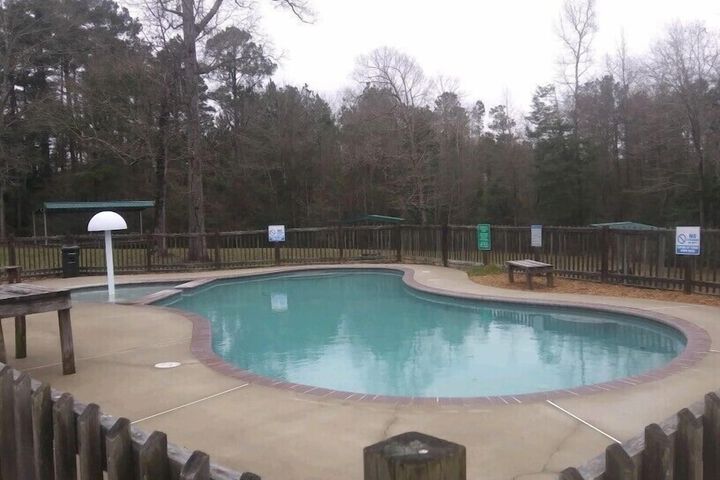 Pool 39 of 51
