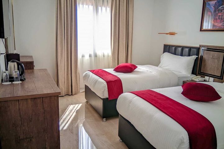 Room 45 of 105