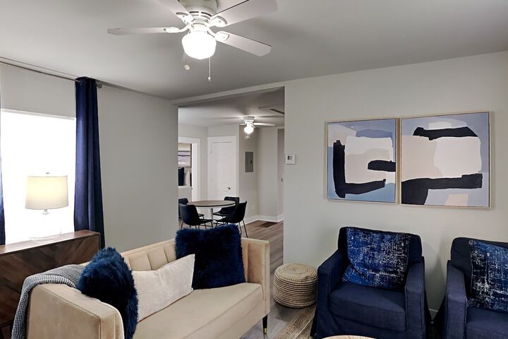 Room 9 of 21