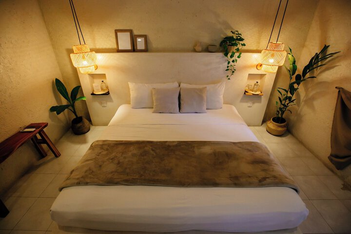 Room 52 of 117