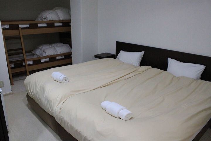 Room 4 of 45