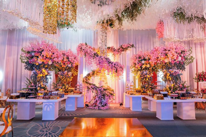 Ballroom/Hall 130 of 155