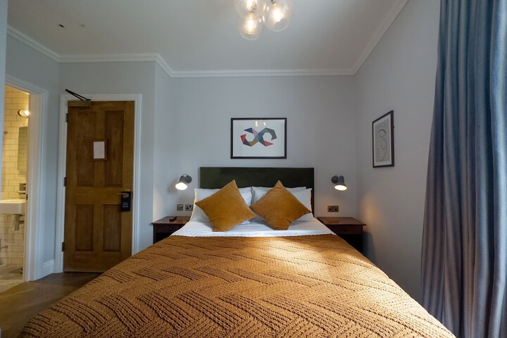 Room 17 of 81