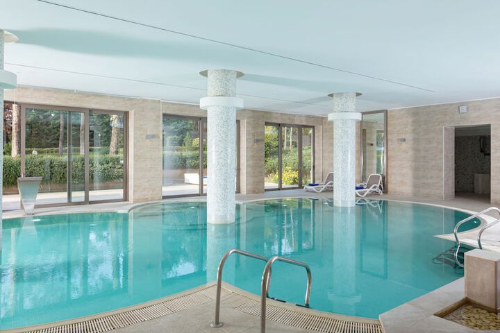 Pool 35 of 140
