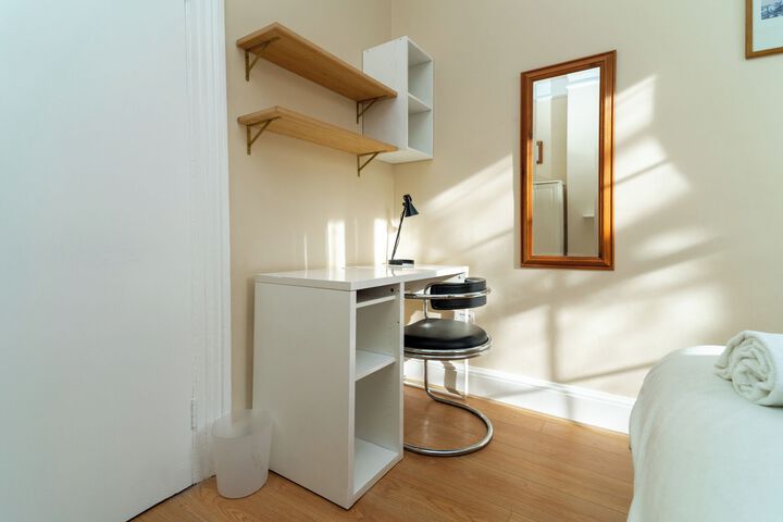 Room 21 of 30
