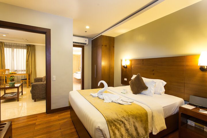Room 14 of 50