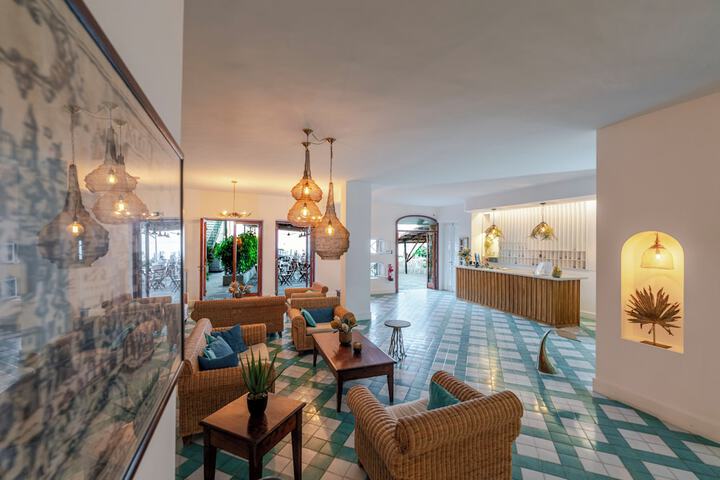 Guest Lobby