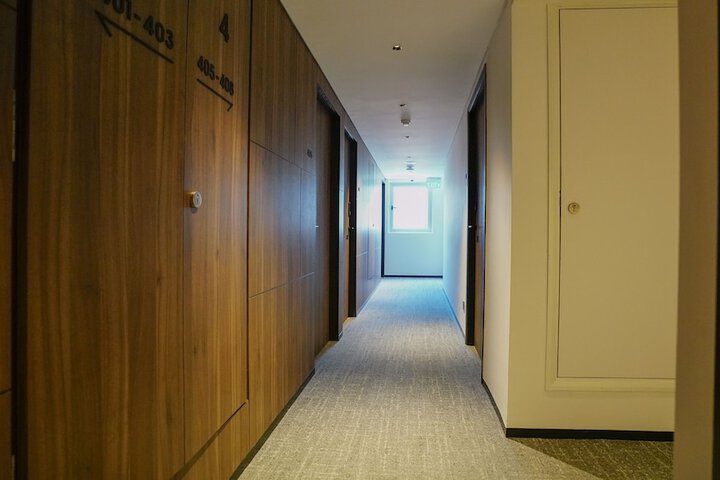 Ballroom/Hall 33 of 35