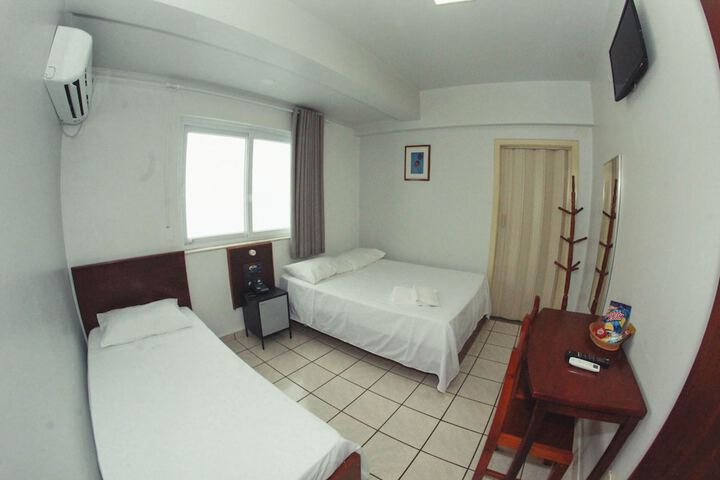 Room 12 of 29