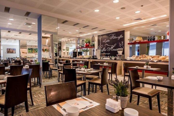 Dining Photos