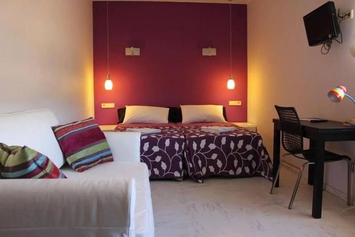 Room 14 of 67