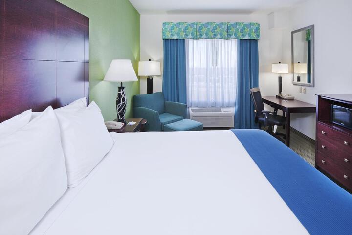 Leisure King Bed (4 of 11)