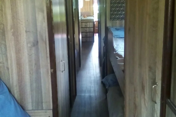 Room 4 of 10