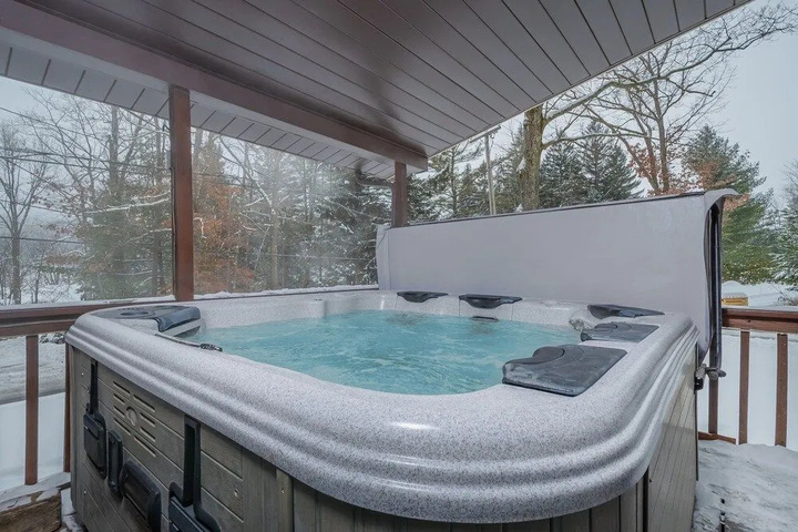 Pool 13 of 16