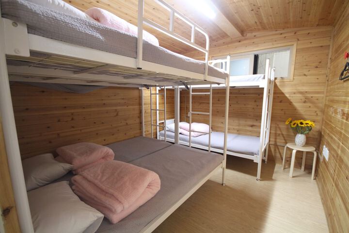 Room 5 of 38