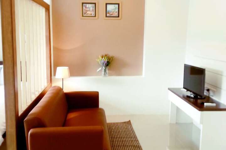 Room 17 of 32