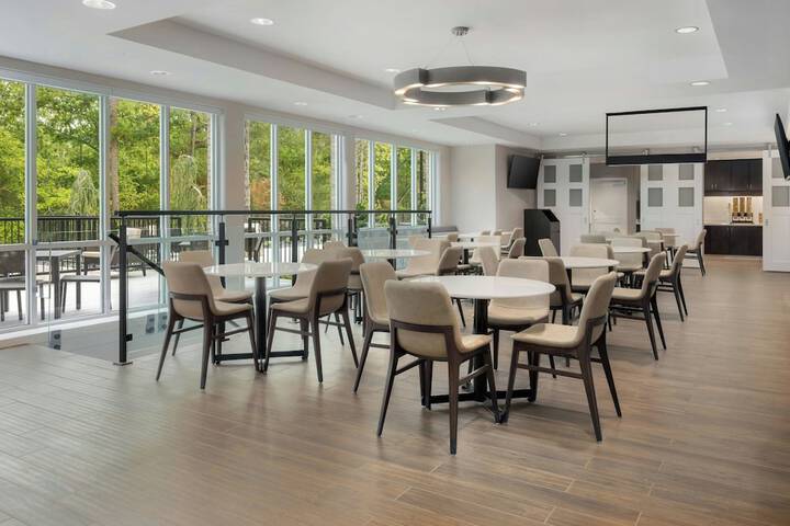 Breakfast/Coffee Service 43 of 49