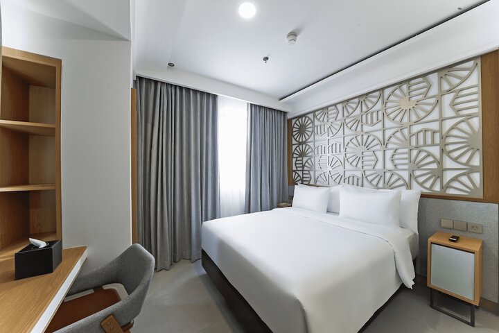 Room 9 of 50