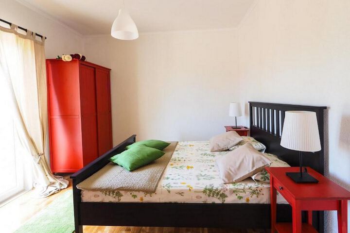 Room 6 of 49
