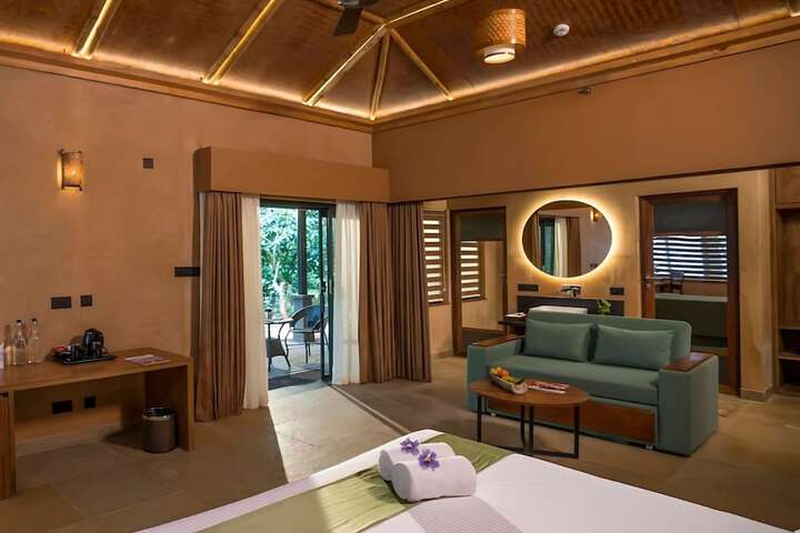 Room 5 of 36