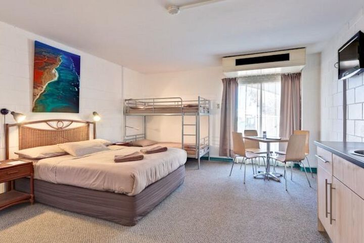 Room 28 of 54