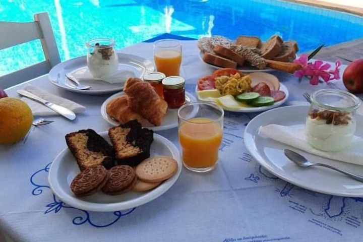 Breakfast/Coffee Service 29 of 42
