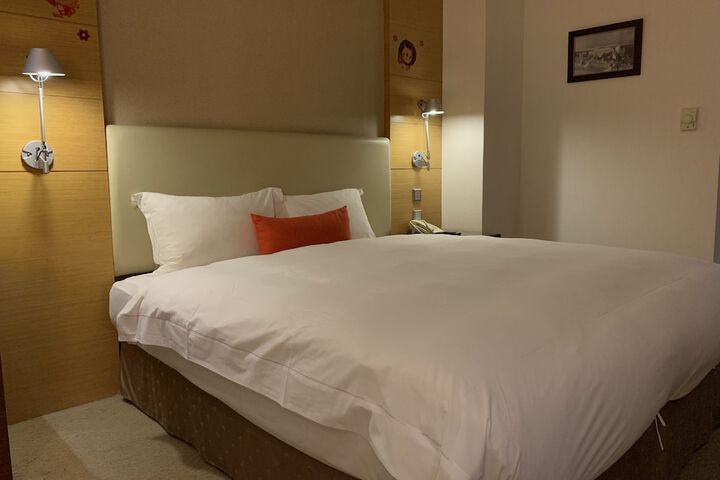 Room 14 of 57