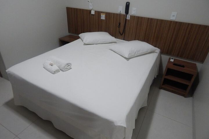 Room 12 of 63